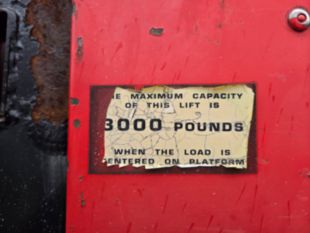 2000 UD 300 Diesel 4x2 Box Truck