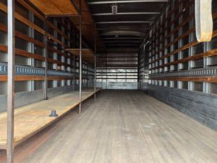 2000 UD 300 Diesel 4x2 Box Truck