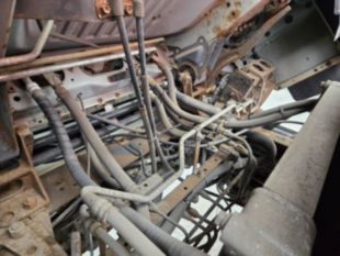 2000 UD 300 Diesel 4x2 Box Truck