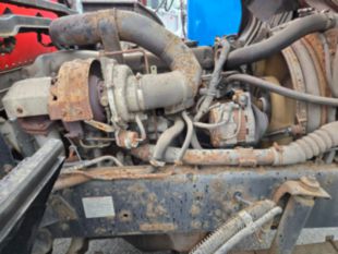 2000 UD 300 Diesel 4x2 Box Truck