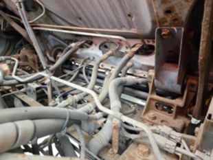 2000 UD 300 Diesel 4x2 Box Truck