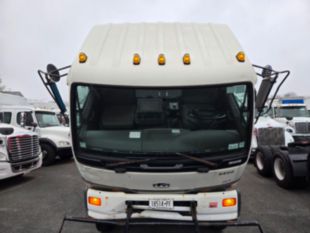 2000 UD 300 Diesel 4x2 Box Truck