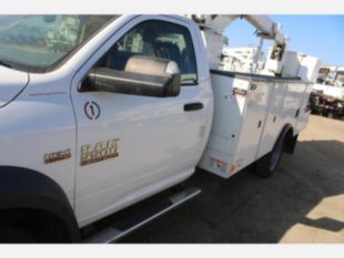 2016 Dodge 5500 4x4 Hemi Powered Terex LT-40 Bucket Truck