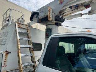 2018 Single Versalift VST-40N Bucket Truck