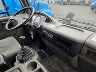 2000 UD 300 Diesel 4x2 Box Truck