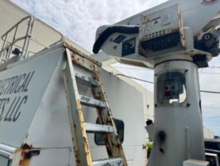 2018 Single Versalift VST-40N Bucket Truck