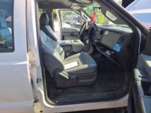 2015 Ford F-250 Gas Engine Crew Cab 4x4 "Rail Gear Equipped" Service Truck