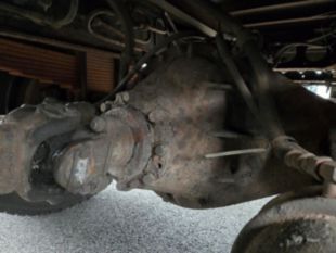 2000 UD 300 Diesel 4x2 Box Truck