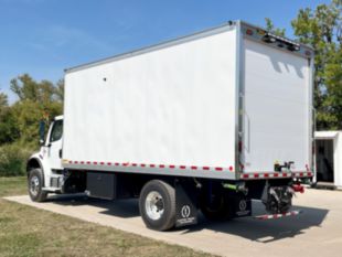 2024 Freightliner M2106 4x2 20' Marion Dry Box Truck