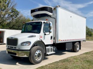 2024 Freightliner M2106 4x2 20' Marion Dry Box Truck