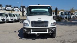 2014 Freightliner M2106 4x2 2024 Load King 2500 Gallon Water Truck