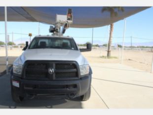 2014 Dodge 5500 Versalift Bucket Truck