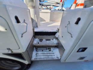 2022 Ford F-550 Powerstroke 4x4 Versalift SST-40 Bucket Truck