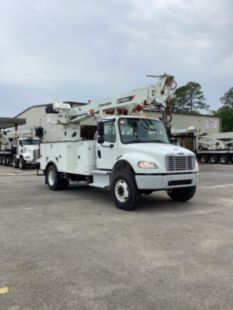 2016 Freightliner M2106 4x4 Terex C4047 Digger Derrick