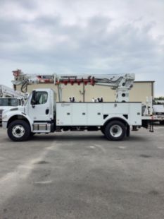 2016 Freightliner M2106 4x4 Terex C4047 Digger Derrick