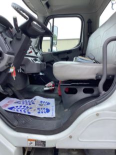 2016 Freightliner M2106 4x4 Terex C4047 Digger Derrick