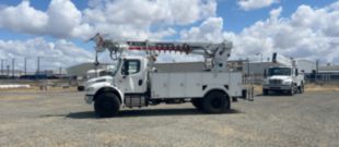 2015 Freightliner M2106 4x4 Terex C4047 Digger Derrick
