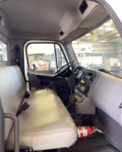 2015 Freightliner M2106 4x4 Terex C4047 Digger Derrick