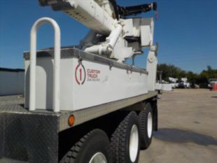 2019 Tri Terex TM125 Bucket Truck