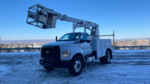 2016 Ford F-750 4x2 ETI 800-40 Cable Placer
