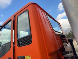 2007 GMC T-6500 Diesel 4x2 Box Truck