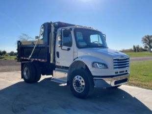 2025 Freightliner M2106 4x2 10' Load King Dump Truck