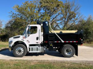 2025 Freightliner M2106 4x2 10' Load King Dump Truck