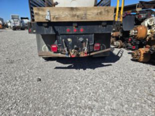 Flatbed w/750 Gallon Water Tank / 2019 Freightliner M2106