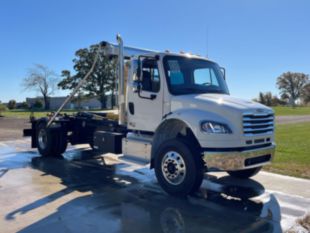 2025 Freightliner M2106 4x2 Palfinger T29M Hook Lift Truck