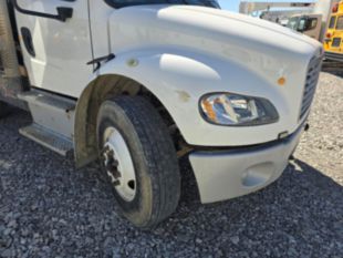 Flatbed w/750 Gallon Water Tank / 2019 Freightliner M2106