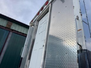 2007 GMC T-6500 Diesel 4x2 Box Truck