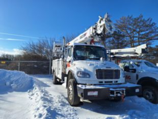2023 Freightliner M2 4x4 Terex Commander 4047 Digger Derrick Truck
