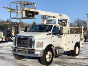 2019 Ford F-750 4x2 Versalift VTP-40-NE Cable Placer