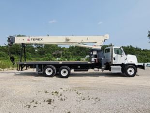 2015 Freightliner 108SD 6x4 Terex BT7077 Boom Truck
