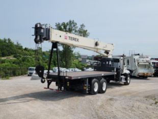 2015 Freightliner 108SD 6x4 Terex BT7077 Boom Truck