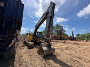 2018 John Deere 210GLC Excavator