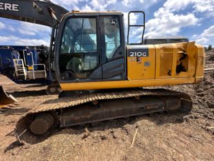 2018 John Deere 210GLC Excavator