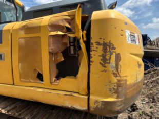 2018 John Deere 210GLC Excavator