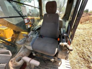 2020 John Deere 210GLC