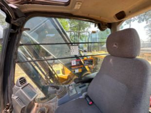 2020 John Deere 210GLC