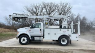 2019 Ford F750 4x2 Versalift VTP-40-NE Cable Placer