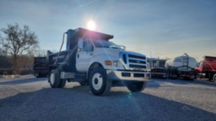 2015 Ford F750 4x2 2024 Load King 10 Ft. Dump Truck