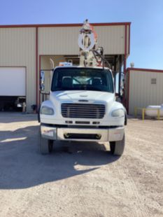 2019 Freightliner M2106 4x4 Terex C4047 Digger Derrick