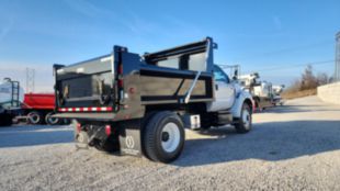 2015 Ford F750 4x2 2024 Load King 10 Ft. Dump Truck