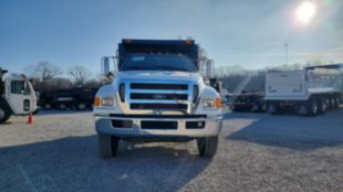 2015 Ford F750 4x2 2024 Load King 10 Ft. Dump Truck