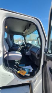 2015 Freightliner M2106 4x4 Cab & Chassis