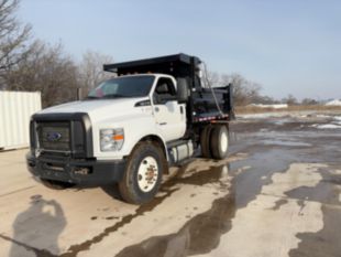 2019 Ford F-750 4x2 Load King 10 Ft. Dump Truck
