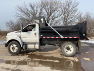 2019 Ford F-750 4x2 Load King 10 Ft. Dump Truck