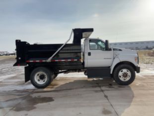 2019 Ford F-750 4x2 Load King 10 Ft. Dump Truck