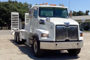 2017 WESTERN STAR 4700SB 6x4 Equipment Hauler